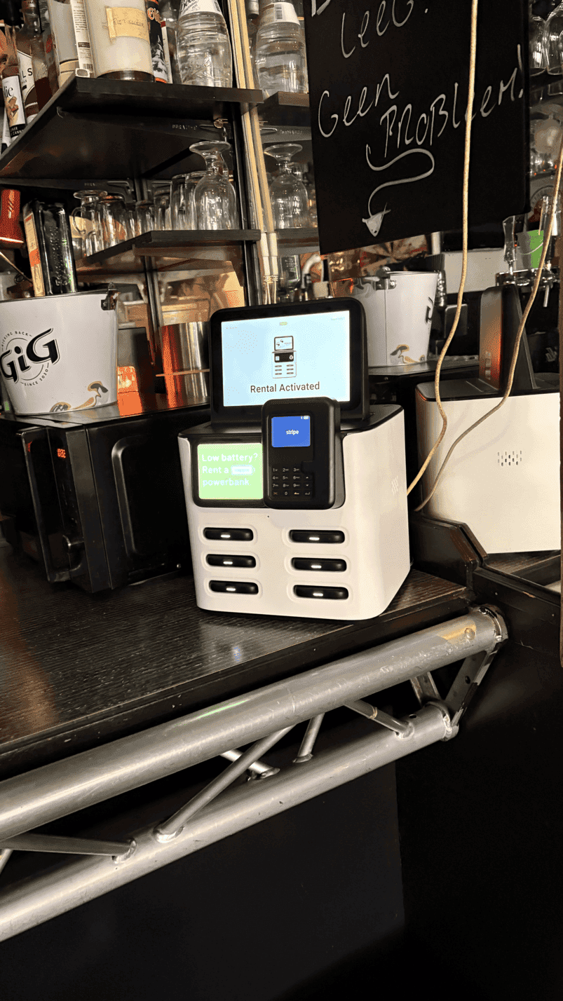 Tappie powerbankstation op de bar